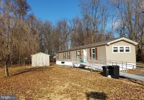 9 Carol Ann Dr, Lebanon, PA 17046