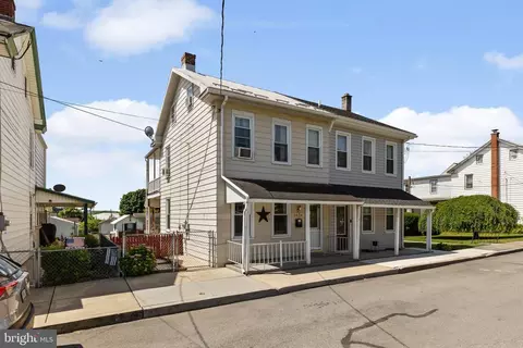 2434 Guilford St, Lebanon, PA 17046