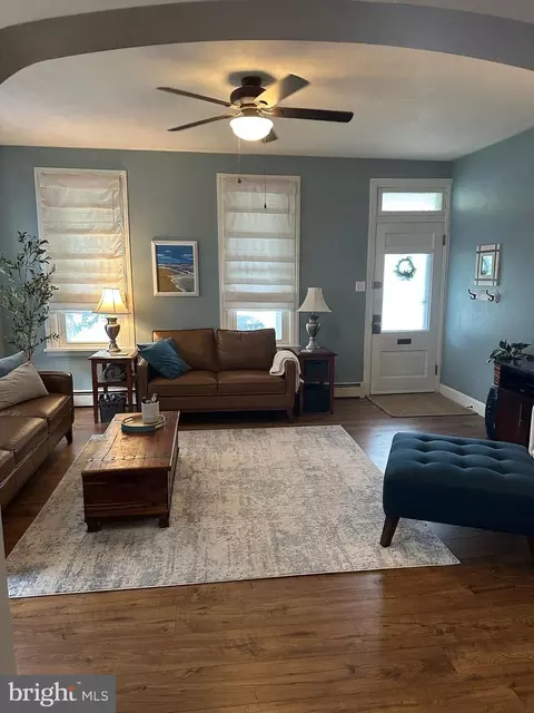 313 E Cherry St, Palmyra, PA 17078 photo 11