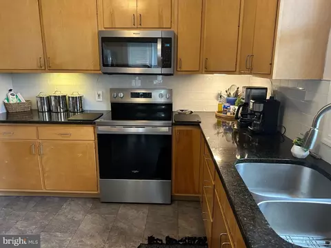 313 E Cherry St, Palmyra, PA 17078 photo 18