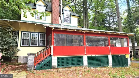 403 Boehm Ave, Mount Gretna, PA 17064