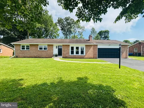 424 Evergreen Rd, Lebanon, PA 17042