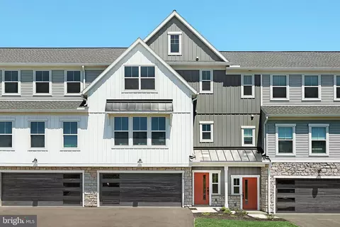 156 Marissa Ct, Newmanstown, PA 17073