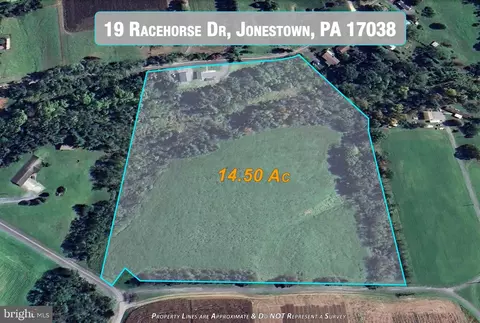 19 Racehorse Dr, Jonestown, PA 17038