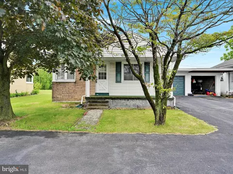 542 E Lincoln Ave, Myerstown, PA 17067