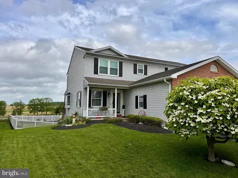 267 Acorn Cir, Lebanon, PA 17042
