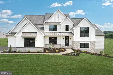 500 Sunset Blvd, Annville, PA 17003