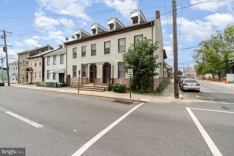 613 N 9th St, Lebanon, PA 17046