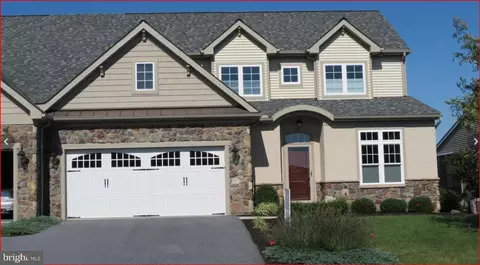 621 Springbrook Dr, Palmyra, PA 17078