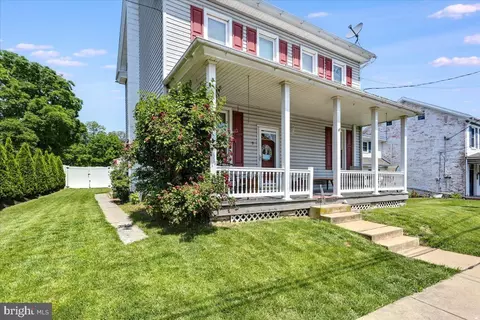 9 S Race St, Richland, PA 17087