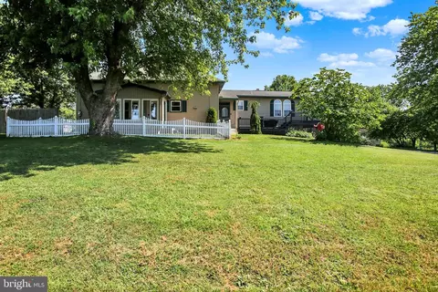 55 Groff Rd, Annville, PA 17003