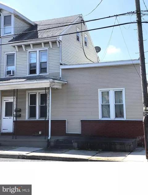 2212 Lehman St, Lebanon, PA 17046