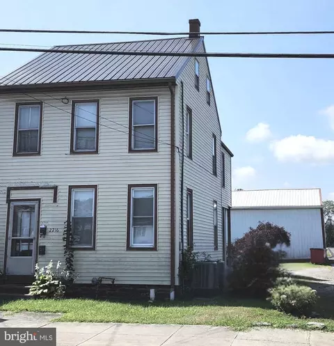 2216 Lehman St, Lebanon, PA 17046