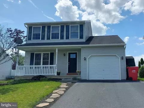 323 Swatara Creek Dr, Jonestown, PA 17038