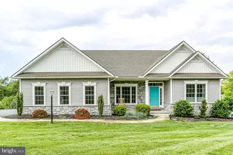 17 Beckleys Cor, Lebanon, PA 17042