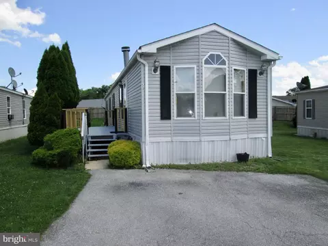 500 Houtztown Rd #53, Myerstown, PA 17067