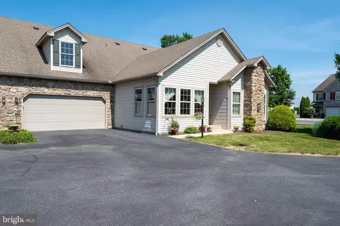 320 Brookwood Dr, Palmyra, PA 17078