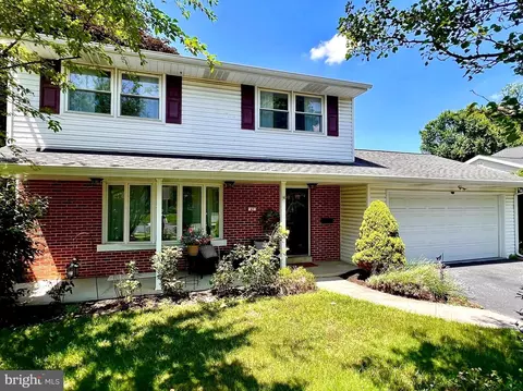 47 Sandalwood Dr, Palmyra, PA 17078