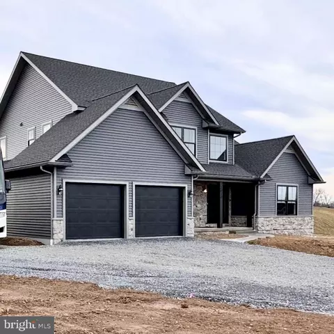 2010 Rolling Meadow Rd, Lebanon, PA 17046