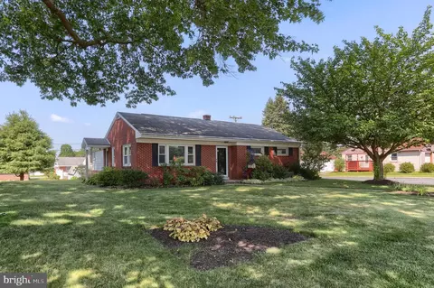 811 S Harrison St, Palmyra, PA 17078