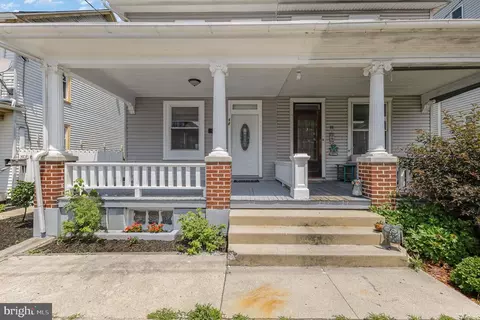 40 N Grant St, Palmyra, PA 17078
