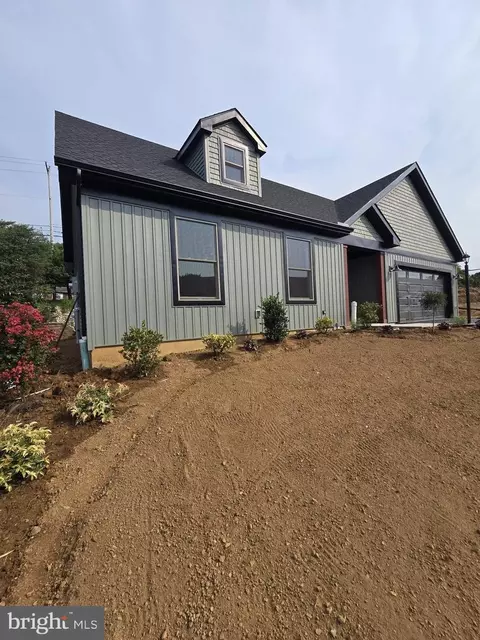 107 Allwein Dr, Lebanon, PA 17042