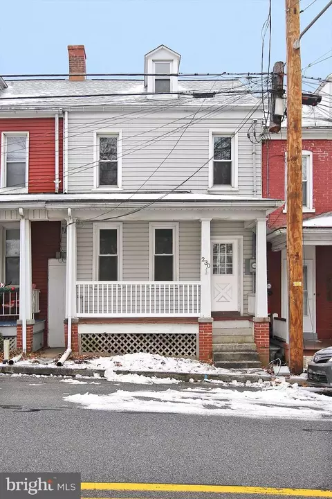 230 Rexmont Rd, Lebanon, PA 17042