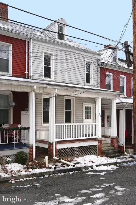 Exterior - 230 Rexmont Rd, Lebanon, PA 17042 photo 2 of 7