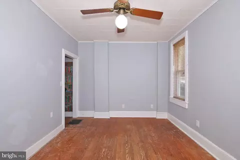 Living - 230 Rexmont Rd, Lebanon, PA 17042 photo 5 of 5