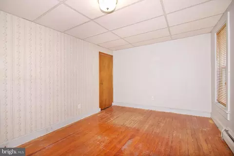 Bedroom - 230 Rexmont Rd, Lebanon, PA 17042 photo 2 of 5