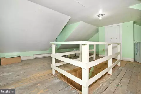 Entry Way - 230 Rexmont Rd, Lebanon, PA 17042 photo 3 of 3