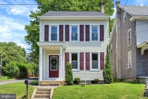 1316 Sandhill Rd, Lebanon, PA 17046