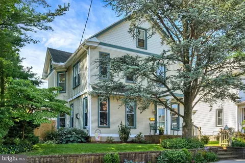 414 E Chestnut St, Lebanon, PA 17042