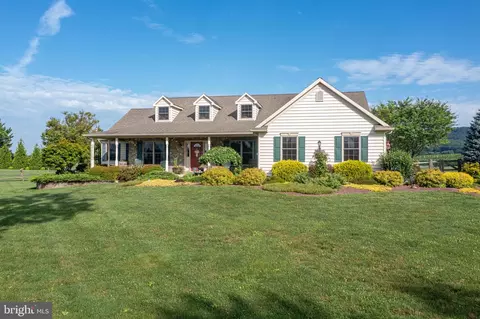 665 Blue Mountain Rd, Fredericksburg, PA 17026