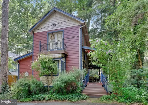 511 5th St, Mount Gretna, PA 17064