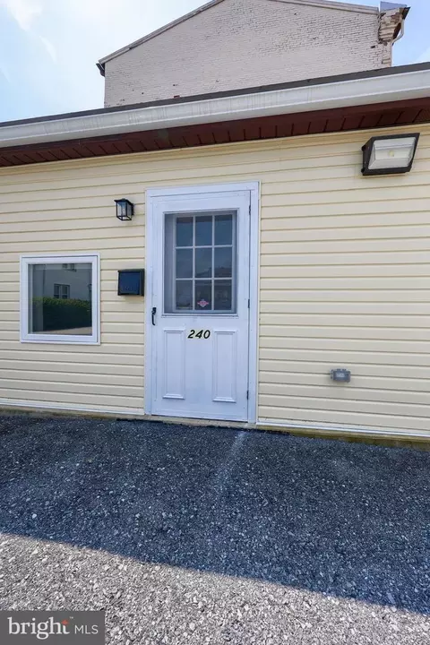 240 Chestnut St, Lebanon, PA 17042