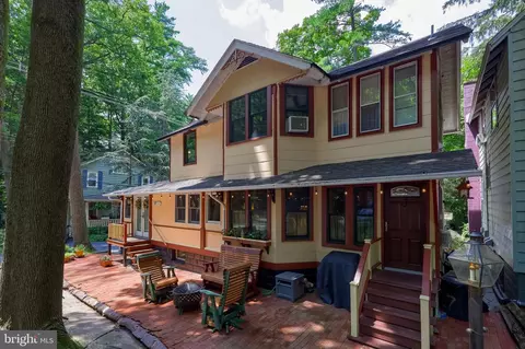 207 Dickson, Mount Gretna, PA 17064