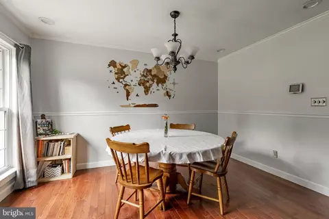 Dining - 400 E Patrick Rd, Palmyra, PA 17078 photo 4 of 6