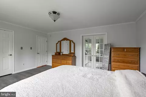 Bedroom - 400 E Patrick Rd, Palmyra, PA 17078 photo 3 of 7
