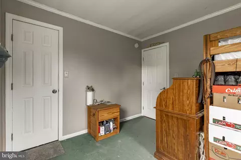 Bedroom - 400 E Patrick Rd, Palmyra, PA 17078 photo 6 of 7