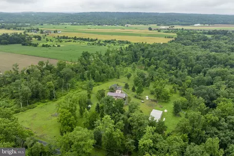 View/Area - 400 E Patrick Rd, Palmyra, PA 17078 photo 4 of 6
