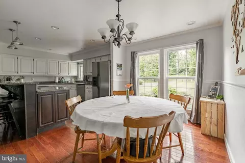 Dining - 400 E Patrick Rd, Palmyra, PA 17078 photo 6 of 6