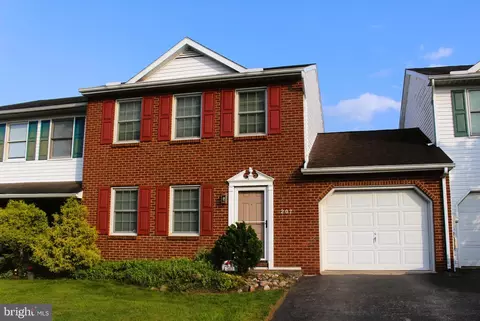 207 Forest Cir, Palmyra, PA 17078