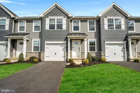 134 Beech Tree Ct #136-07, Annville, PA 17003