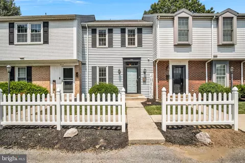 951 E Maple St, Palmyra, PA 17078
