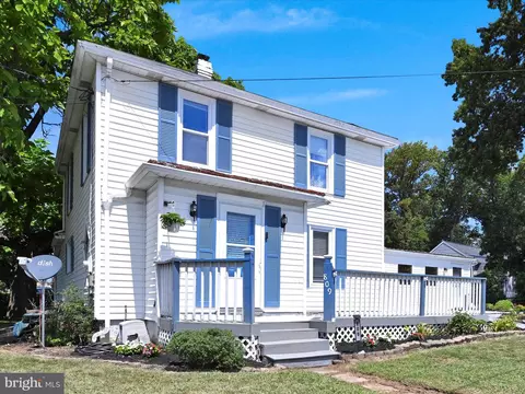 809 N Forge Rd, Palmyra, PA 17078