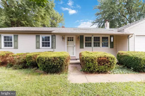 244 Horseshoe Dr, Annville, PA 17003