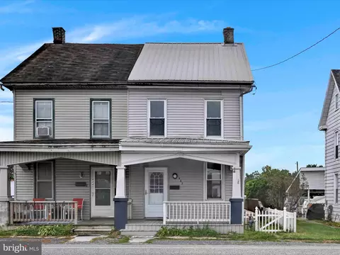 442 E Penn Ave, Cleona, PA 17042