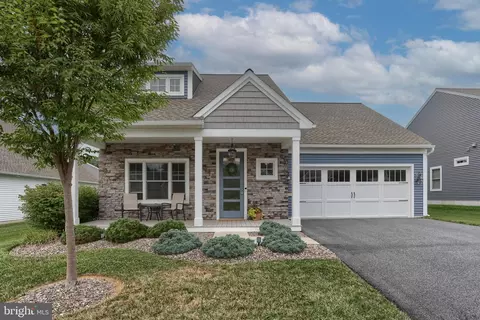 1040 Grant Cir, Lebanon, PA 17042