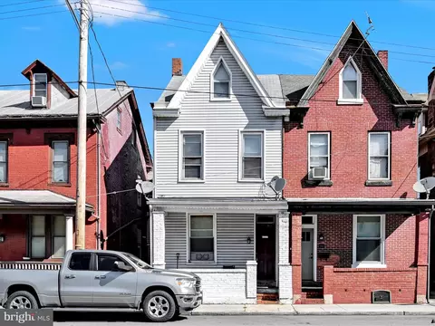 1127 Walnut St, Lebanon, PA 17042